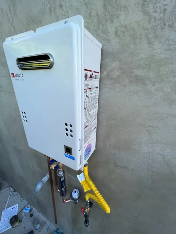 Tankless water heater installation for Red Oak homes